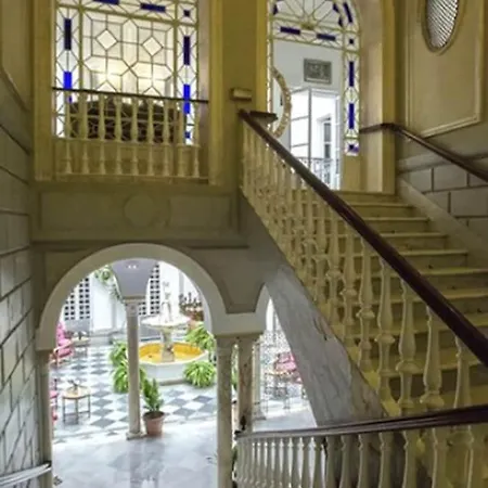Hotel Simon