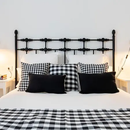 Magno Apartments Alfareria - Private Parking Included