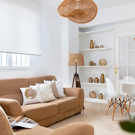 Magno Apartments Alfareria - Private Parking Included Apartment *