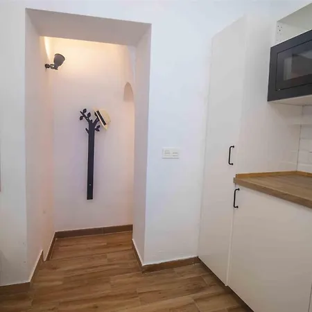 Cozy In Historic Centre Apartment