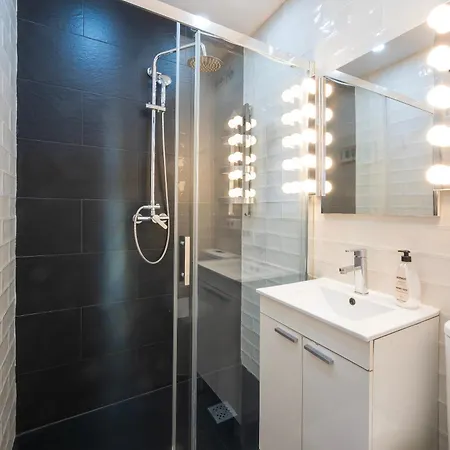 Apartamento Home@porvenir Vft/se/03555 Sevilla