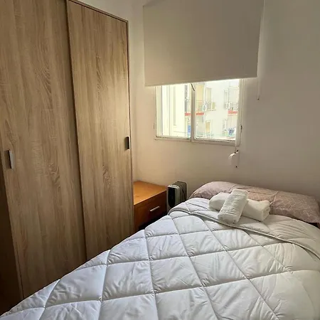 Cosy With Shared Balcony Apartament Sewilla