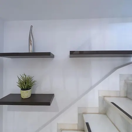 Junto A Setas De Apartamento Sevilla