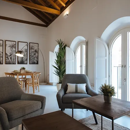 Eva Recommends Castellar Pool & Terrace Appartement
