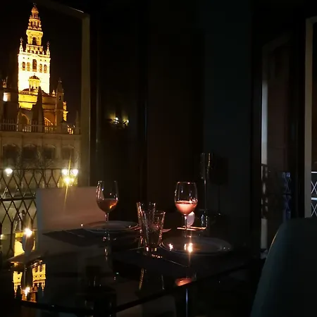 Apartment Luxury With Views To Alcazar, Cathedral And Giralda. Sevilla