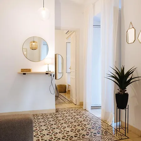 Precioso En El Centro De La Ciudad Apartment *