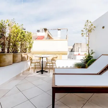 The Honest & Otel Sevilla