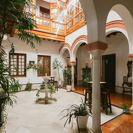 Komodo Casa Maravillas Seville