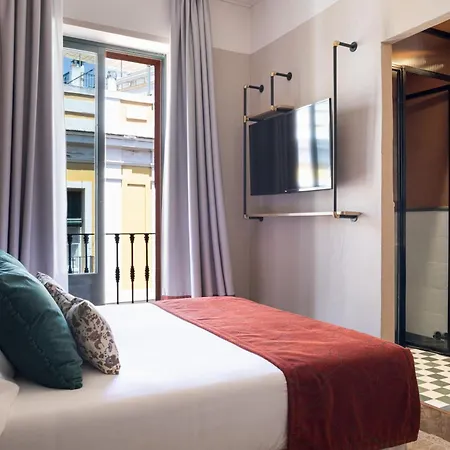 Hotel The Honest & *