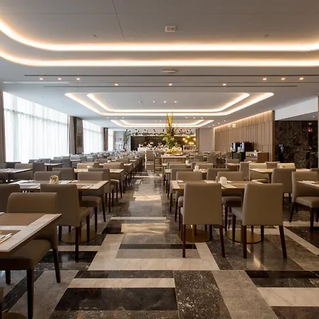 Giralda Center 4* Sevilla