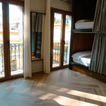 Hostel La Banda Rooftop Seville