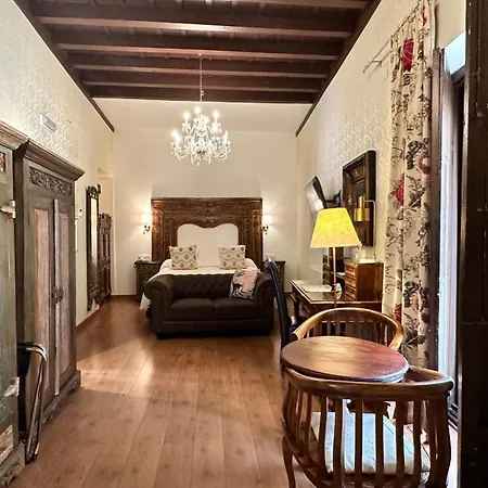 El Rey Moro Boutique