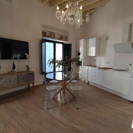Casa Mora Triana *