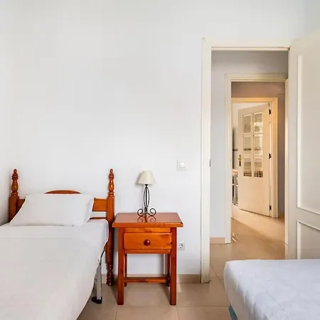 Centric And Spacious Flat With Free Car Park Seville
