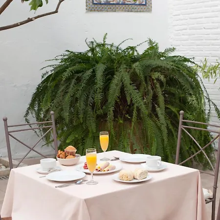 Hotel Alcantara 2*
