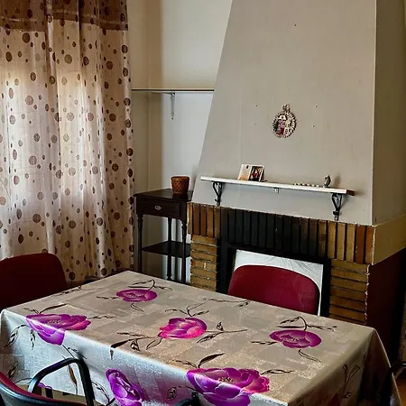 Familiar , Castilleja Del Campo , Holiday home *
