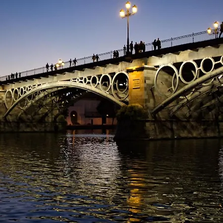 El Tardon, Triana