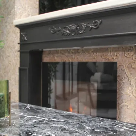 New! Luxurious & Chic Duplex Next To The Cathedral Appartement