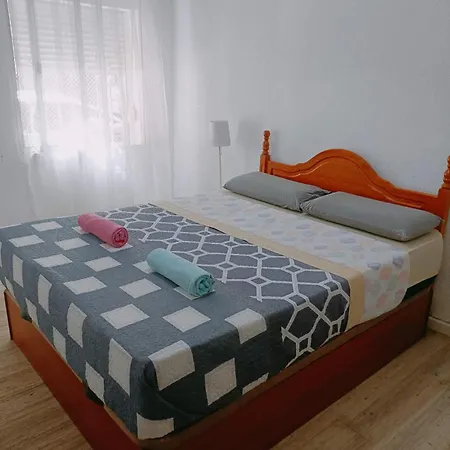 8 Mins Walk To Train Station Cost Youth * Sevilla