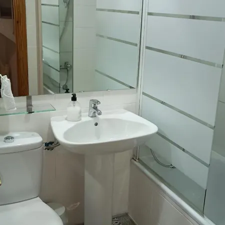Atico Amistad Apartment *