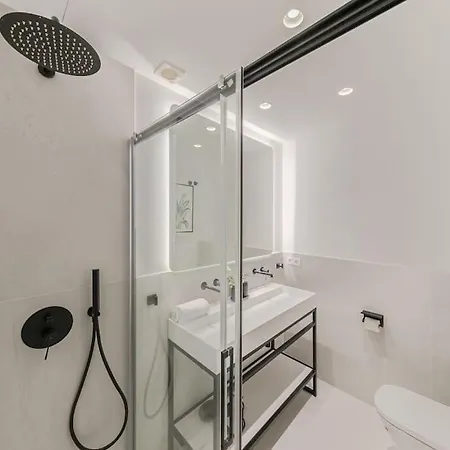Apartment Isg O'donnell 2-2-free Parking *