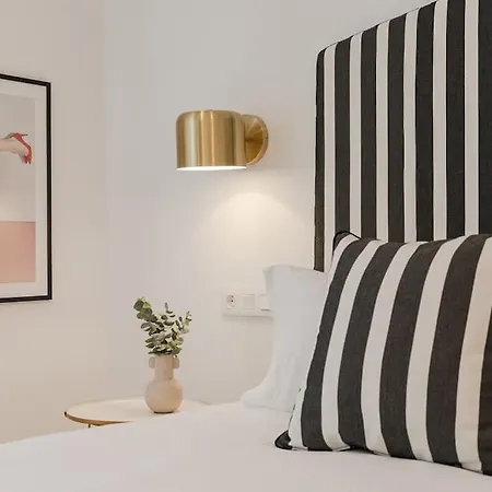 Apartment Isg O'donnell 2-2-free Parking *