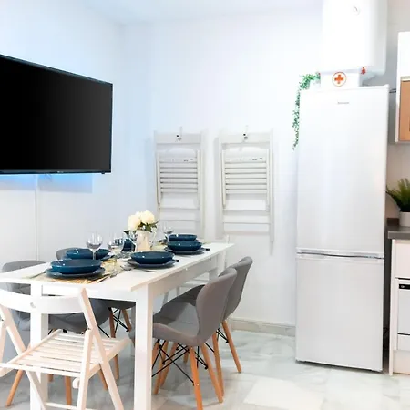 Downtown 3 Bedrooms, 1 Bathroom, Wifi * Seville