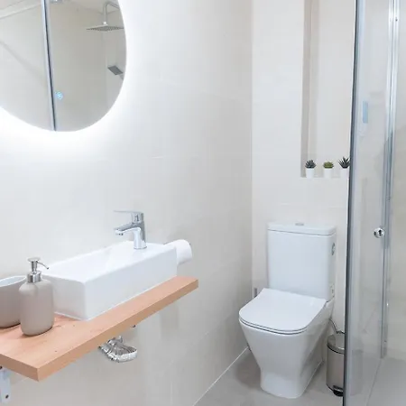 Downtown 3 Bedrooms, 1 Bathroom, Wifi * Seville