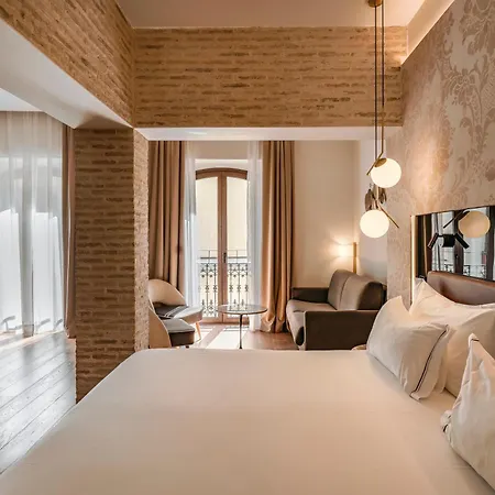 Unuk Hotel