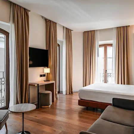 Unuk Hotel 5*