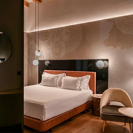 Unuk 5* Sevilla
