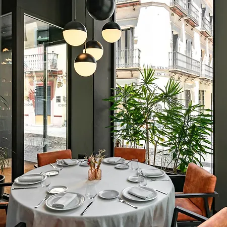 Unuk 5* Sevilla