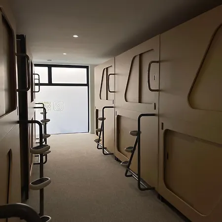 Capsule hotel Urban Cube
