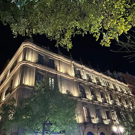 Aparthotel Aquitania
