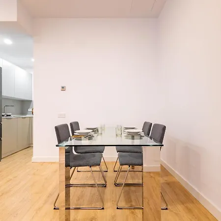 Nuevo Apartamento Clanset, Junto A Palacio Congresos * Sevilla