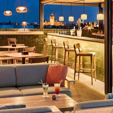 Отель Catalonia Santa Justa 4*