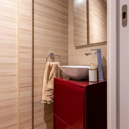 Apartamento Amplio Piso En El Corazon De