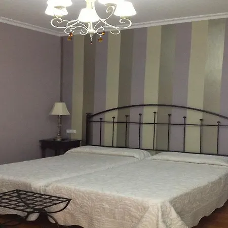 بيت ضيافة Le Petit Paris 2*