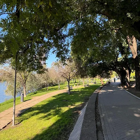 Luca Oliva Homes Riverside Apartamento