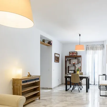Lovely In Apartment