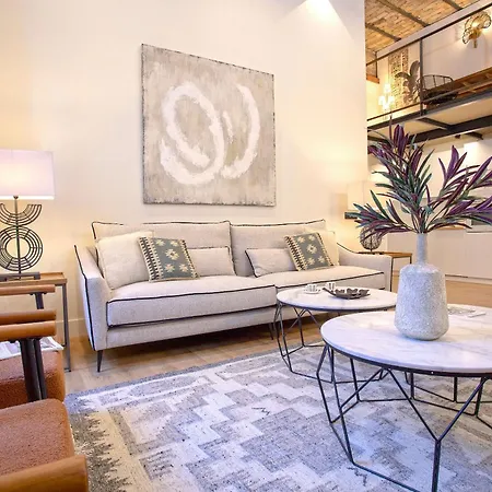 Genteel Almansa Apartment *