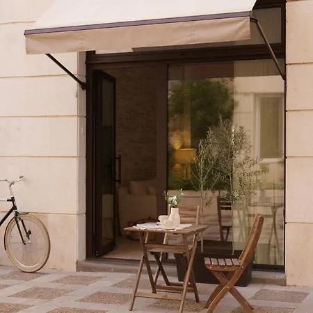 Luca Oliva Homes Riverside Apartment