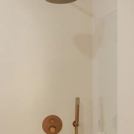 Luca Oliva Homes Riverside Apartment Seville
