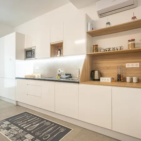 Gavidia Apartment *