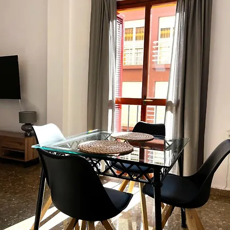 La Casa De Luis De Vargas * Seville