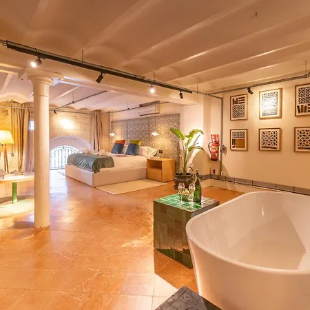 Ohliving Maestranza House アパート