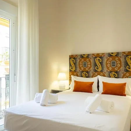 Rodrigo De Triana Deluxe Sevilla