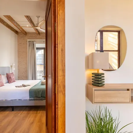 Duplex Con Terraza Privada Y Vistas A La Catedral * Seville