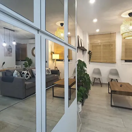 5 De 2 Y Metro Apartment