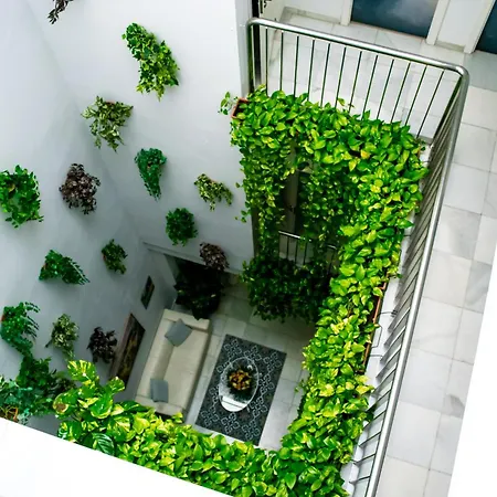 Un Patio En Santa Cruz Hotell Sevilla